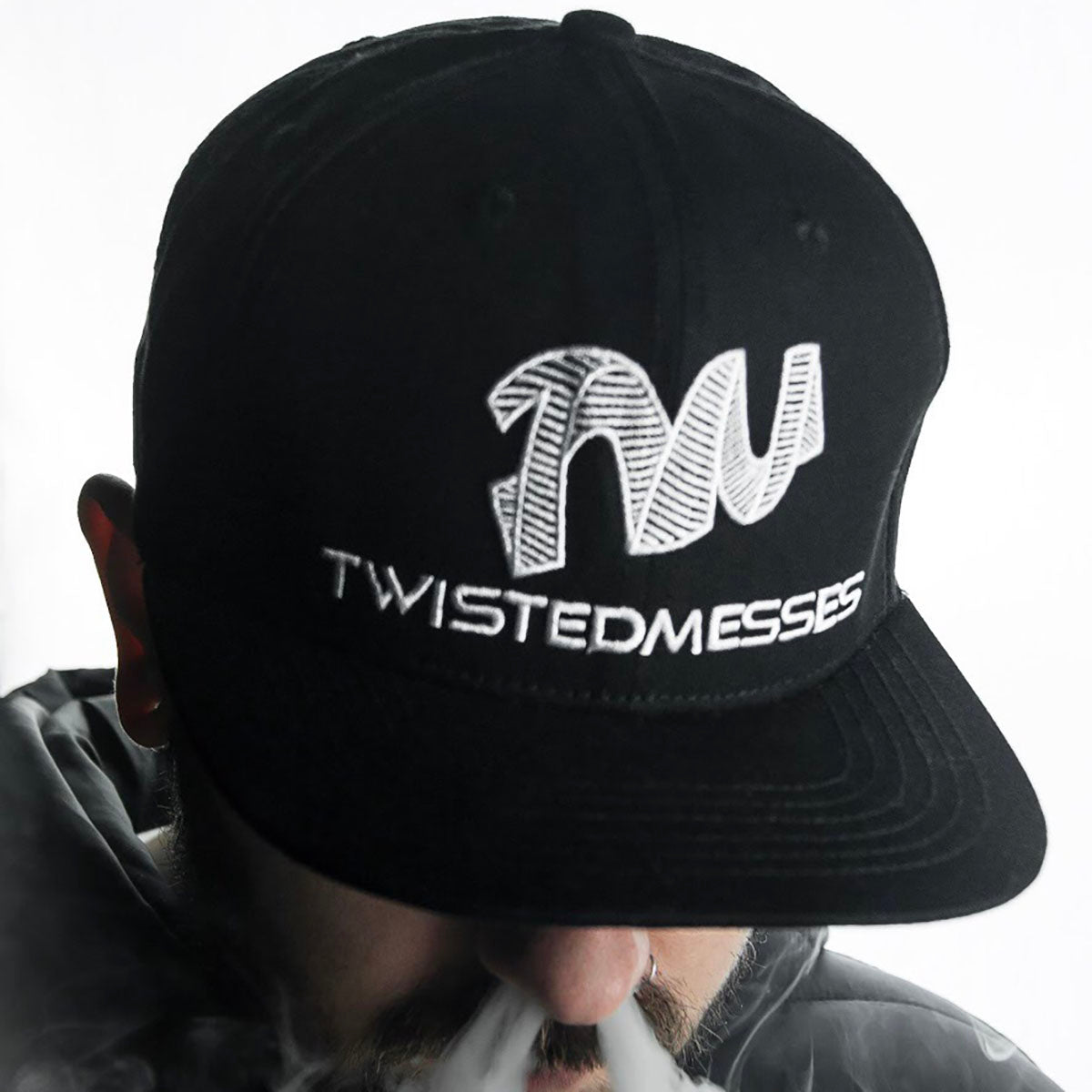 Snapback Black/White by Twisted Messes